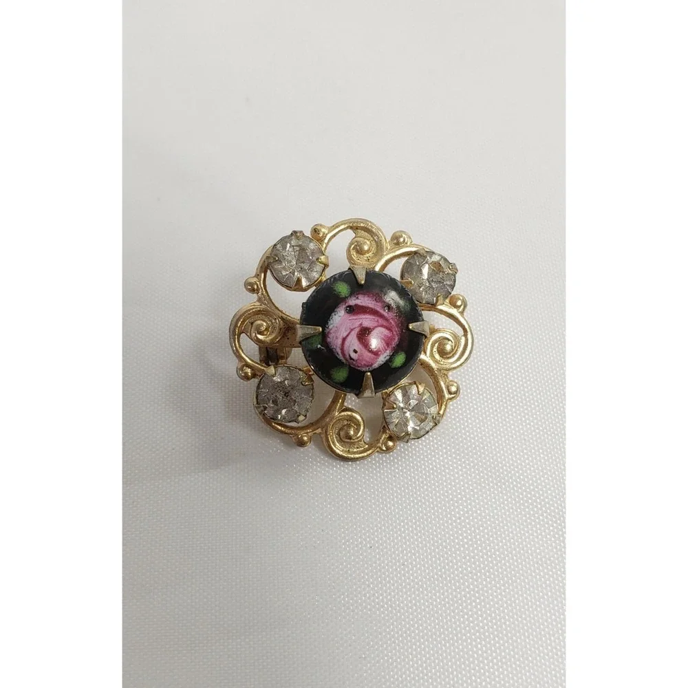 2 Beautiful Gold Tone Brooches Pins Flower